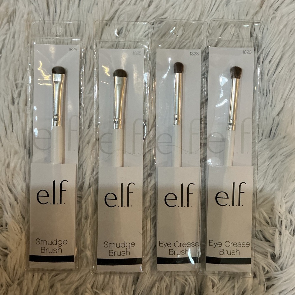 e.l.f. Makeup Brushes Bundle – 2 Smudge + 2 Eye Crease (NWT)